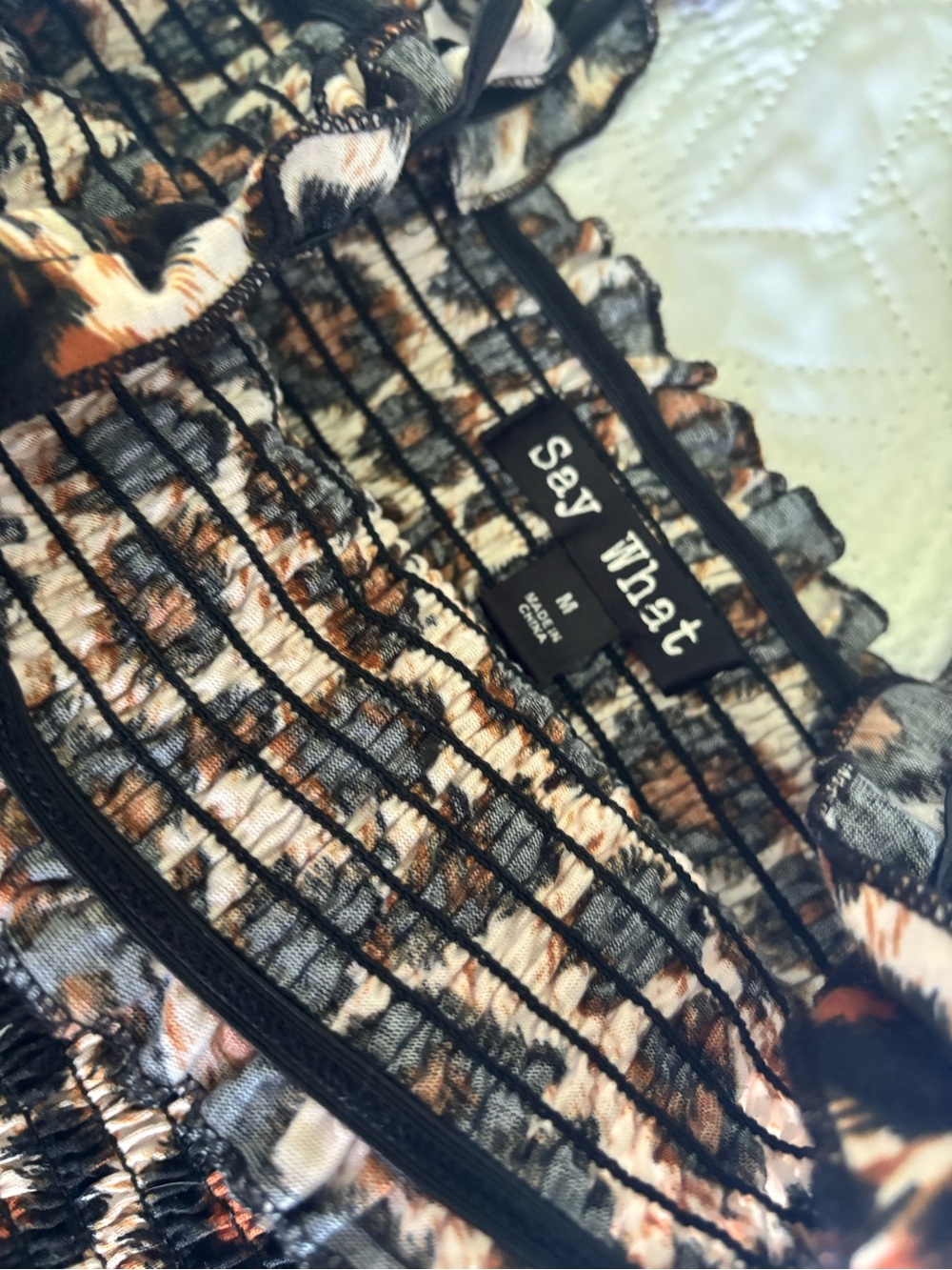 crop top - Picture 2 of 2